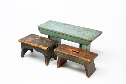 THREE AMERICAN PAINTED PINE FOOTSTOOLS.