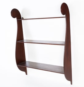 AMERICAN MAHOGANY WHALE-END HANGING SHELF.