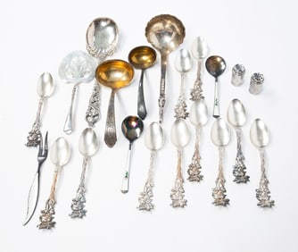 ASSORTED STERLING SILVER FLATWARE.