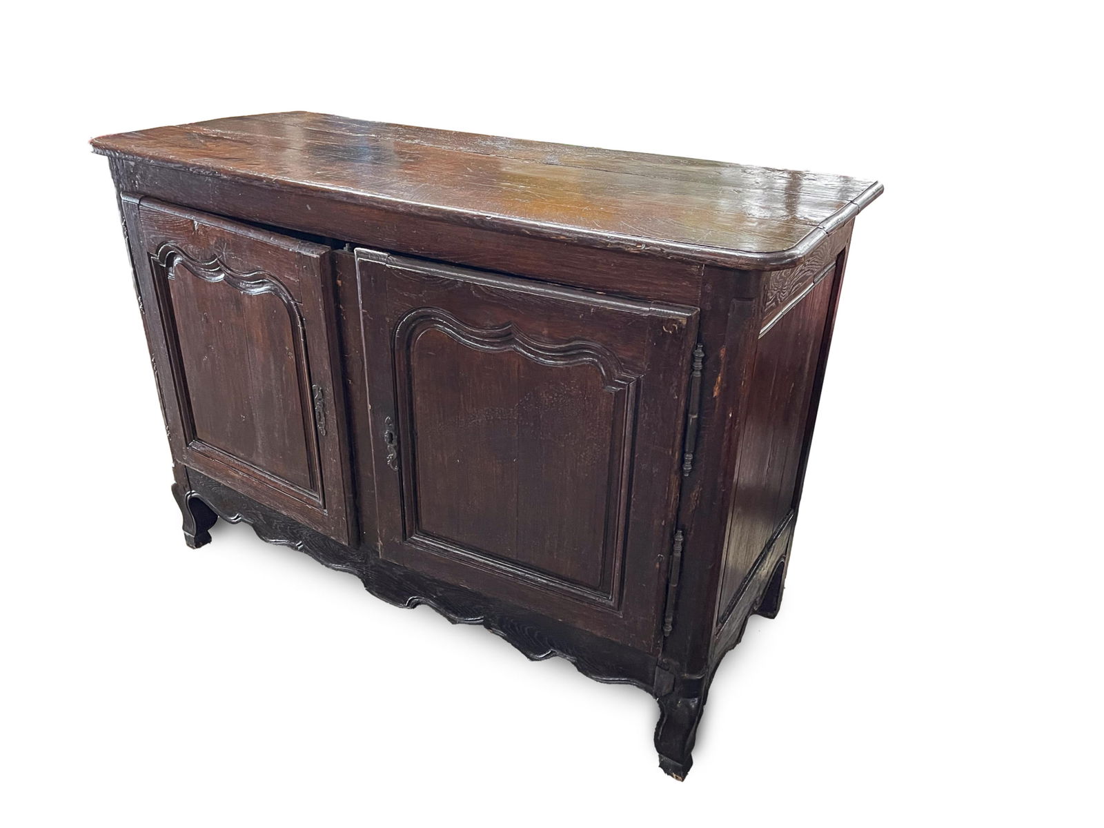 FRENCH PROVINCIAL CARVED OAK BUFFET. (1 of 5)