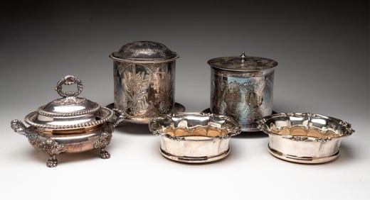 ASSEMBLED GROUP OF FIVE ENGLISH SILVER PLATE TABLE ARTICLES.