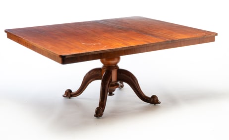 ENGLISH VICTORIAN TILT TOP BREAKFAST TABLE.
