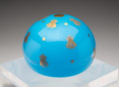BACCARAT OPALINE AGATE PAPERWEIGHT.