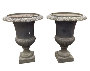 PAIR OF AMERICAN CLASSICAL-STYLE CAST IRON GARDEN URNS.