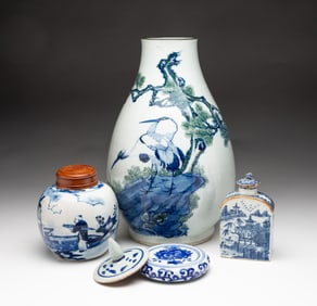 GROUP OF DECORATIVE ASIAN CERAMICS.