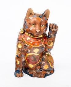 JAPANESE KUTANI MANEKI NEKO CERAMIC CAT.