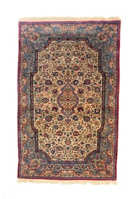 PERSIAN SAROUK AREA RUG.