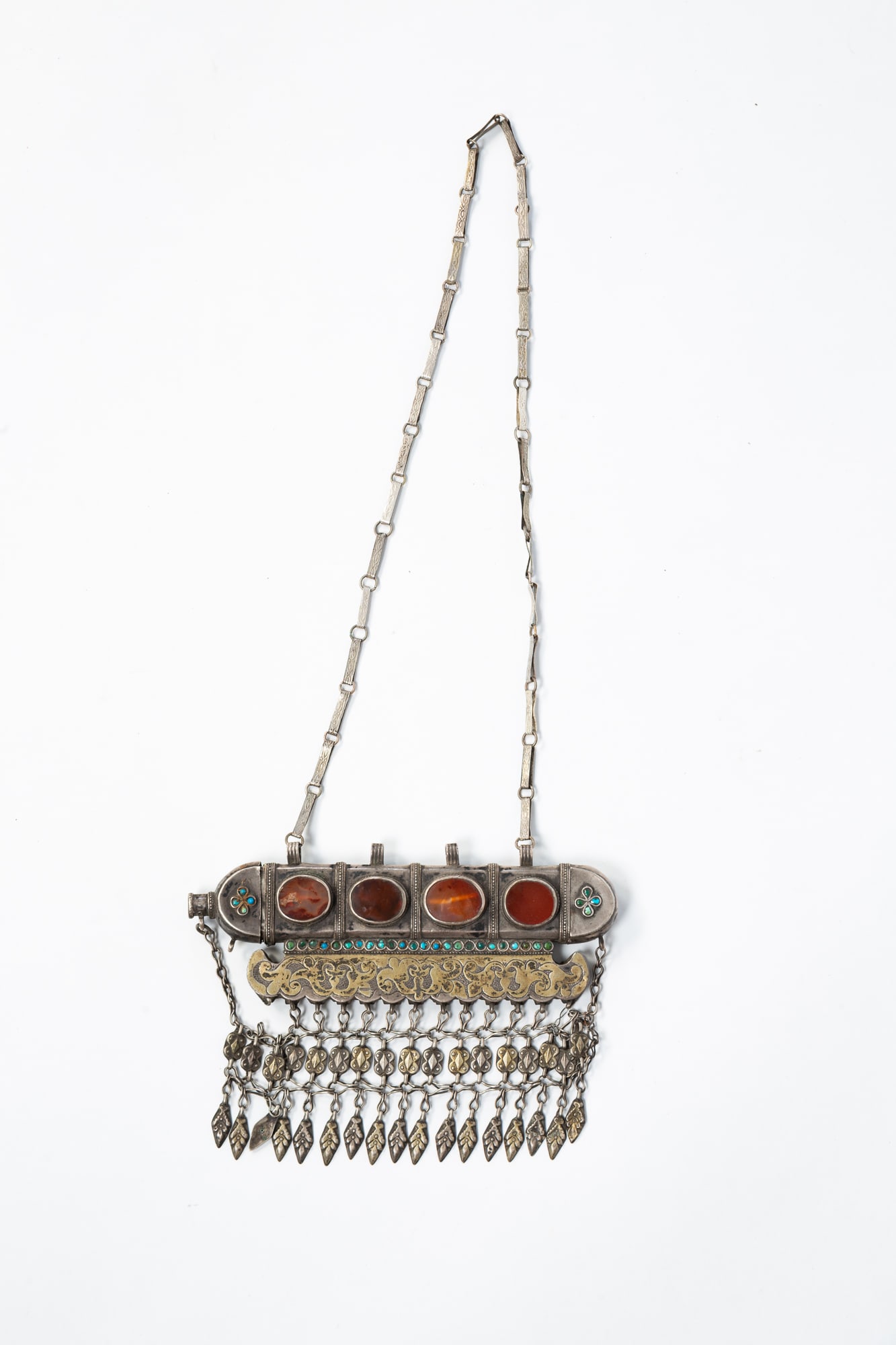 TURKMEN AMULET NECKLACE. (1 of 4)
