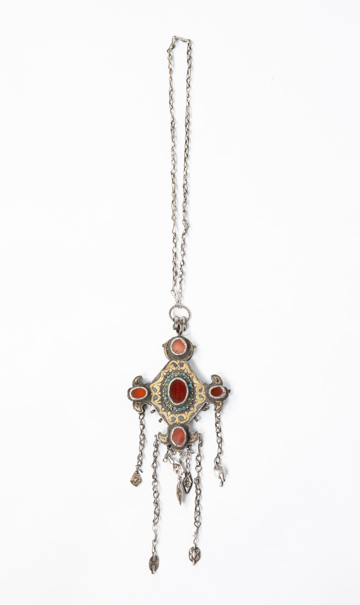 TURKMEN PENDANT NECKLACE. (1 of 3)