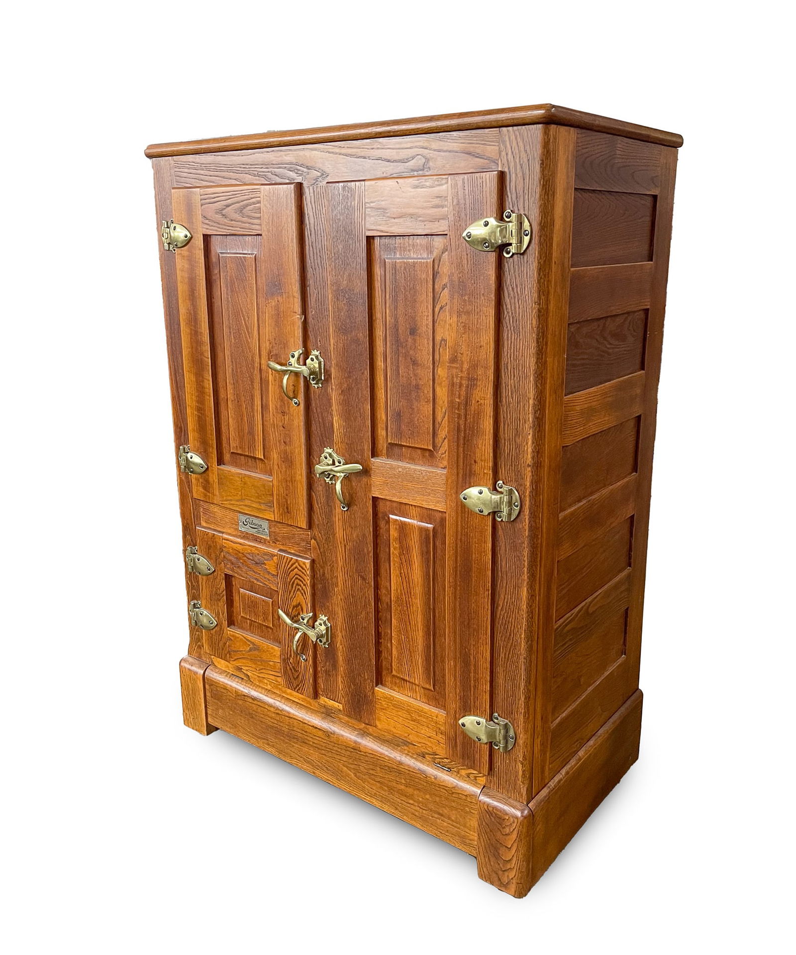 FULLY RESTORED OAK ICEBOX. (1 of 9)