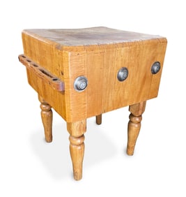 MAPLE CHOPPING BLOCK.