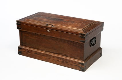 AMERICAN SHIPWRIGHT'S TOOL CHEST.