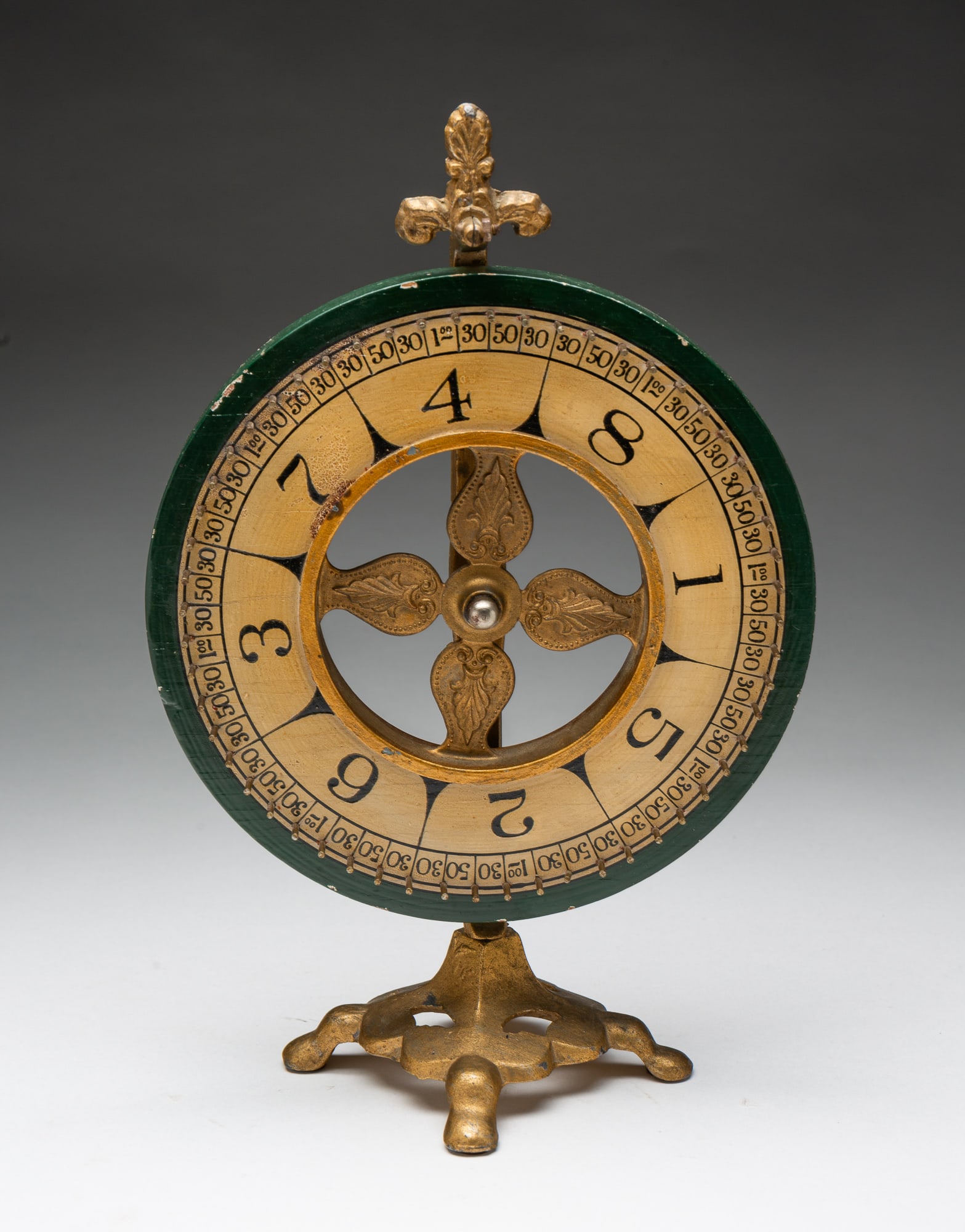 DIMINUTIVE FRENCH GAME AND NOVELTY CO. CARNIVAL ROULETTE GAME WHEEL. (1 of 5)