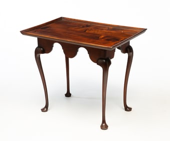 AMERICAN QUEEN ANNE CHERRY TRAY-TOP TEA TABLE.