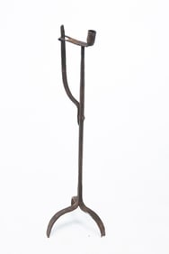 AMERICAN WROUGHT IRON RUSH LIGHT CANDLEHOLDER.