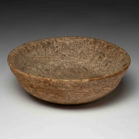 AMERICAN DIMINUTIVE TURNED BURLWOOD BOWL.