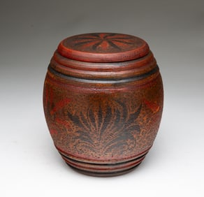 EUROPEAN KEG-SHAPED TEA CADDY WITH PAINTED DECORATION.