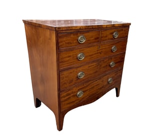 AMERICAN HEPPLEWHITE MAHOGANY FIVE-DRAWER CHEST.
