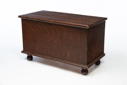 AMERICAN SHERATON GRAIN-PAINTED PINE BLANKET CHEST.