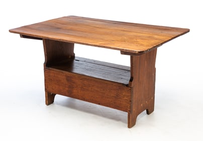 AMERICAN HUTCH TABLE.