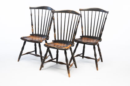 THREE CONNECTICUT EBONIZED AND YELLOW-PAINTED FAN-BACK WINDSOR SIDE CHAIRS.