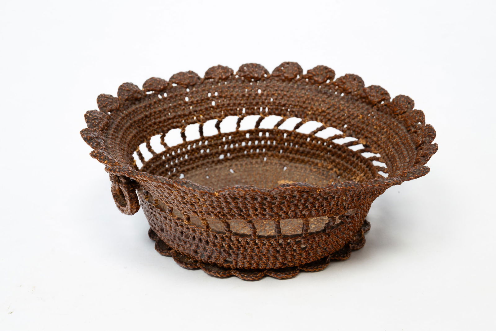 AMERICAN SAILOR-MADE BRAIDED BASKET. (1 of 3)
