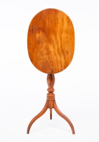 FEDERAL BIRCH TILT-TOP CANDLESTAND.