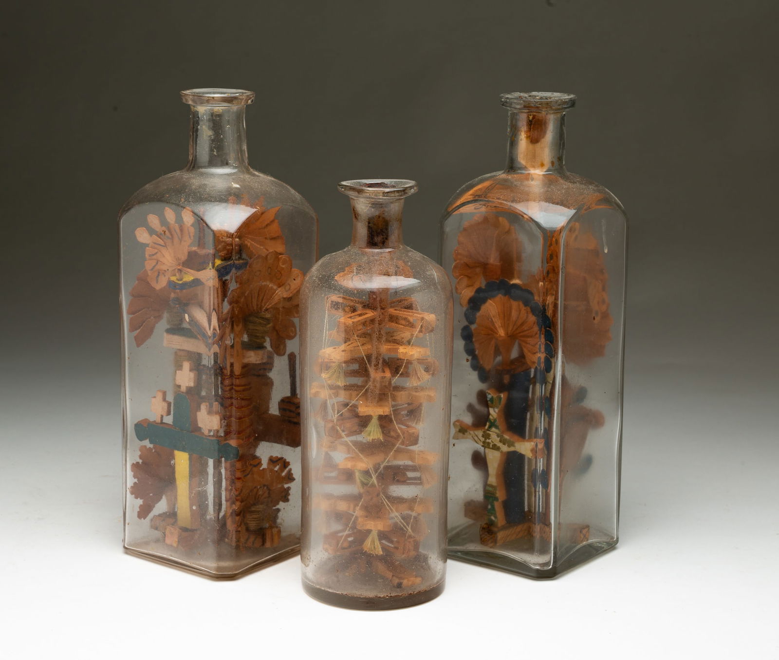 THREE AMERICAN FOLK ART BOTTLE WHIMSEYS. (1 of 4)