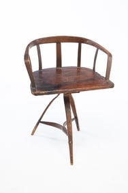 AMERICAN FOLKSY BENTWOOD CHAIR.