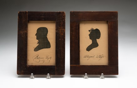 PAIR OF AMERICAN SCHOOL MINIATURE INK SILHOUETTE PORTRAITS OF ABIGAIL AND BATIMUN LLOYD.