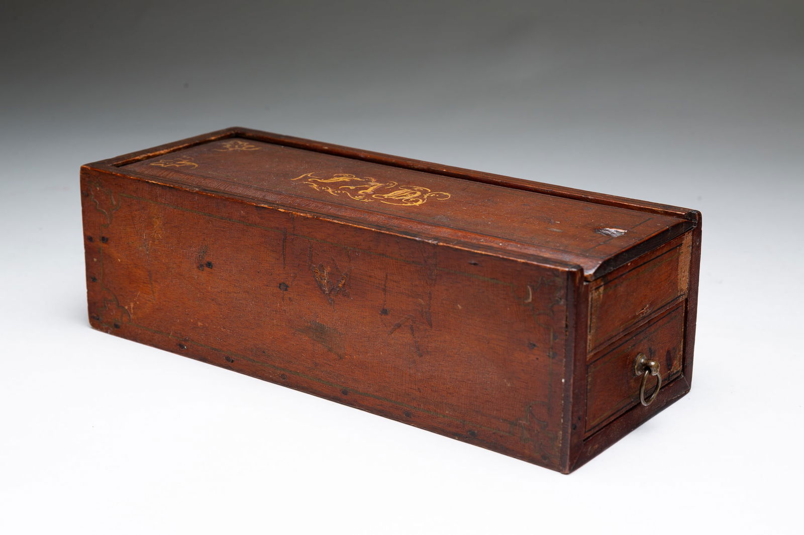 AMERICAN SLIDE LID SCHOOL BOX. (1 of 4)