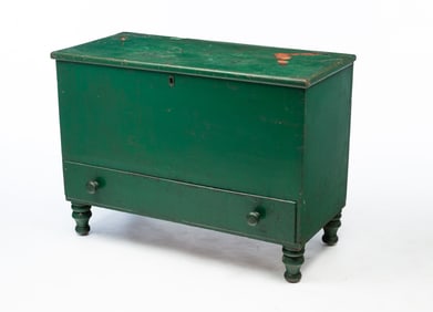 AMERICAN SHERATON GREEN-PAINTED POPLAR MULE CHEST.