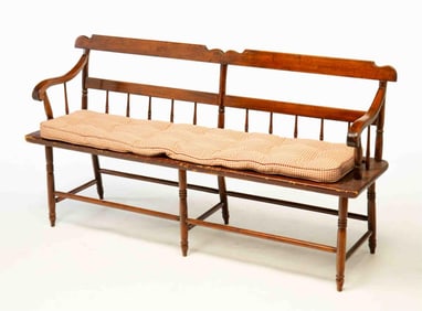 AMERICAN WINDSOR HALF SPINDLE-BACK BENCH.