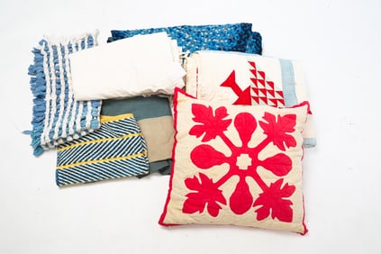 AMERICAN PIECED COTTON "TREE OF LIFE" QUILT AND COTTON APPLIQUÉ "HAWAIIAN" QUILTED PILLOW SHAM PLUS