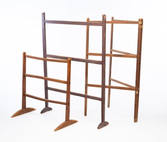 THREE AMERICAN COUNTRY QUILT RACKS.