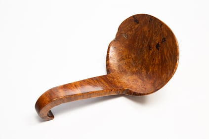 AMERICAN BURLED MAPLE SCOOP.