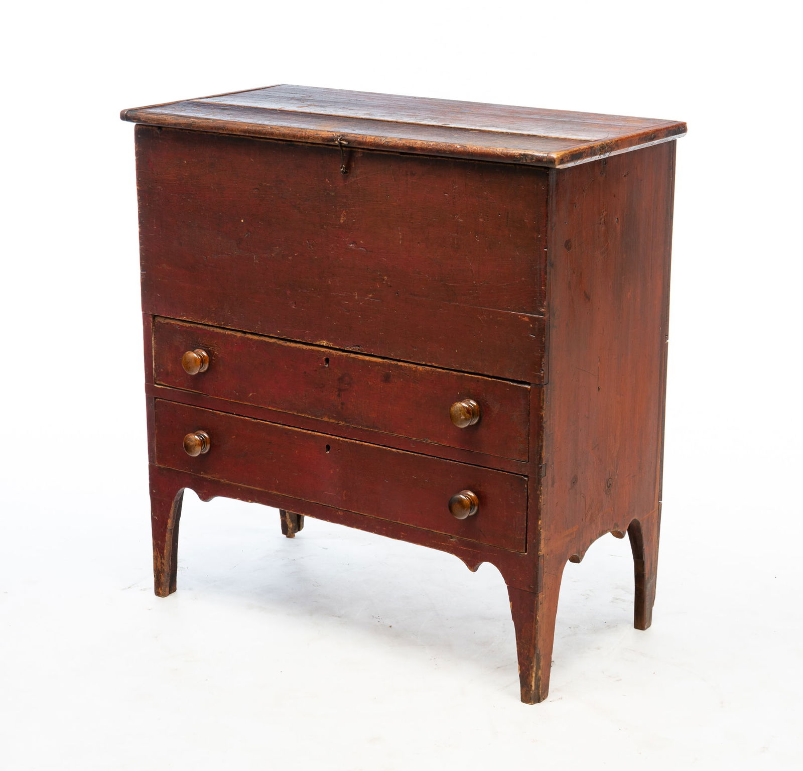 NEW ENGLAND PAINTED MULE CHEST. (1 of 5)