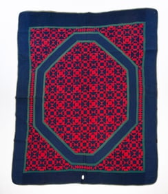 AMISH (HOLMES COUNTY, OHIO) COTTON "O" QUILT, DATED 1883.