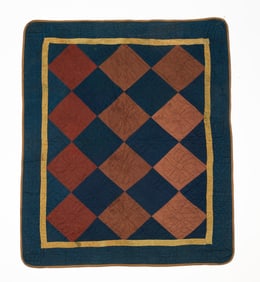 AMISH (HOLMES COUNTY, OHIO) COTTON "DIAMONDS" CRIB QUILT.