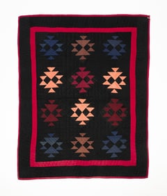 AMISH (MT. HOPE, HOLMES COUNTY, OHIO) COTTON AND WOOL "FOX AND GEESE" CRIB QUILT.