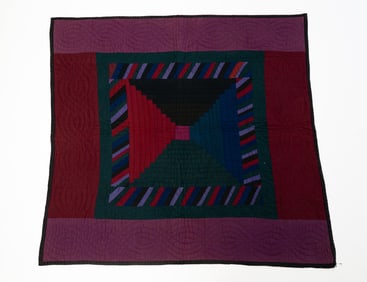 AMISH (BUNKER HILL, HOLMES COUNTY, OHIO) WOOL "COURTHOUSE STEPS CENTER MEDALLION" CRIB QUILT.