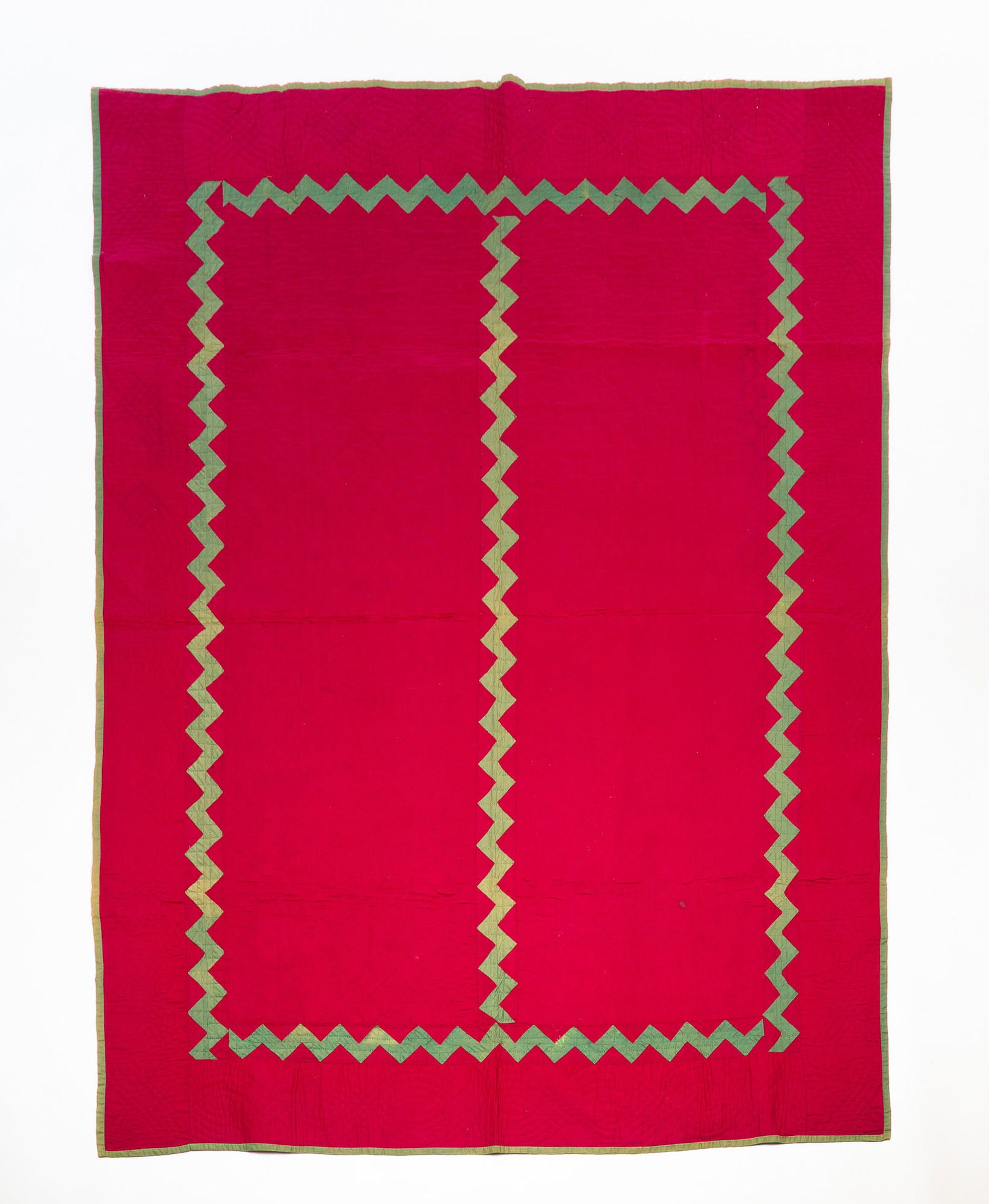 AMISH (GEAUGA COUNTY, OHIO) COTTON "PLAIN WITH ZIGZAG INNER BORDER" QUILT. (1 of 3)