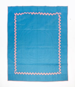 AMISH (WAYNE COUNTY, OHIO) COTTON "PLAIN WITH ZIGZAG INNER BORDER" QUILT.