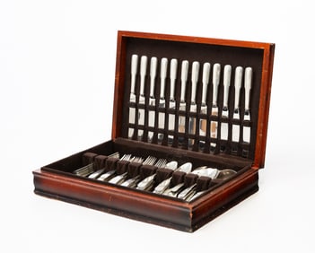SET OF GORHAM "OLD ENGLISH TIPT" STERLING SILVER FLATWARE.