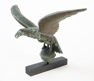 AMERICAN COPPER FULL-BODIED EAGLE WEATHERVANE.