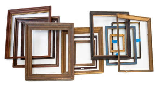 LARGE GROUP OF FRAMES.