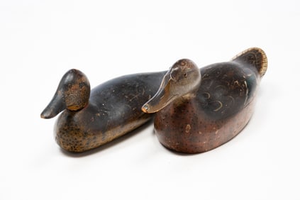 TWO AMERICAN CARVED AND PAINTED WORKING DUCK DECOYS, LIKELY MASONS.