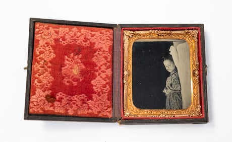 AMERICAN CASED SIXTH-PLATE TINTYPE OF POST-MORTEM IMAGE.