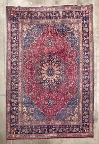 KHORASAN HAND-KNOTTED ROOM SIZE RUG.