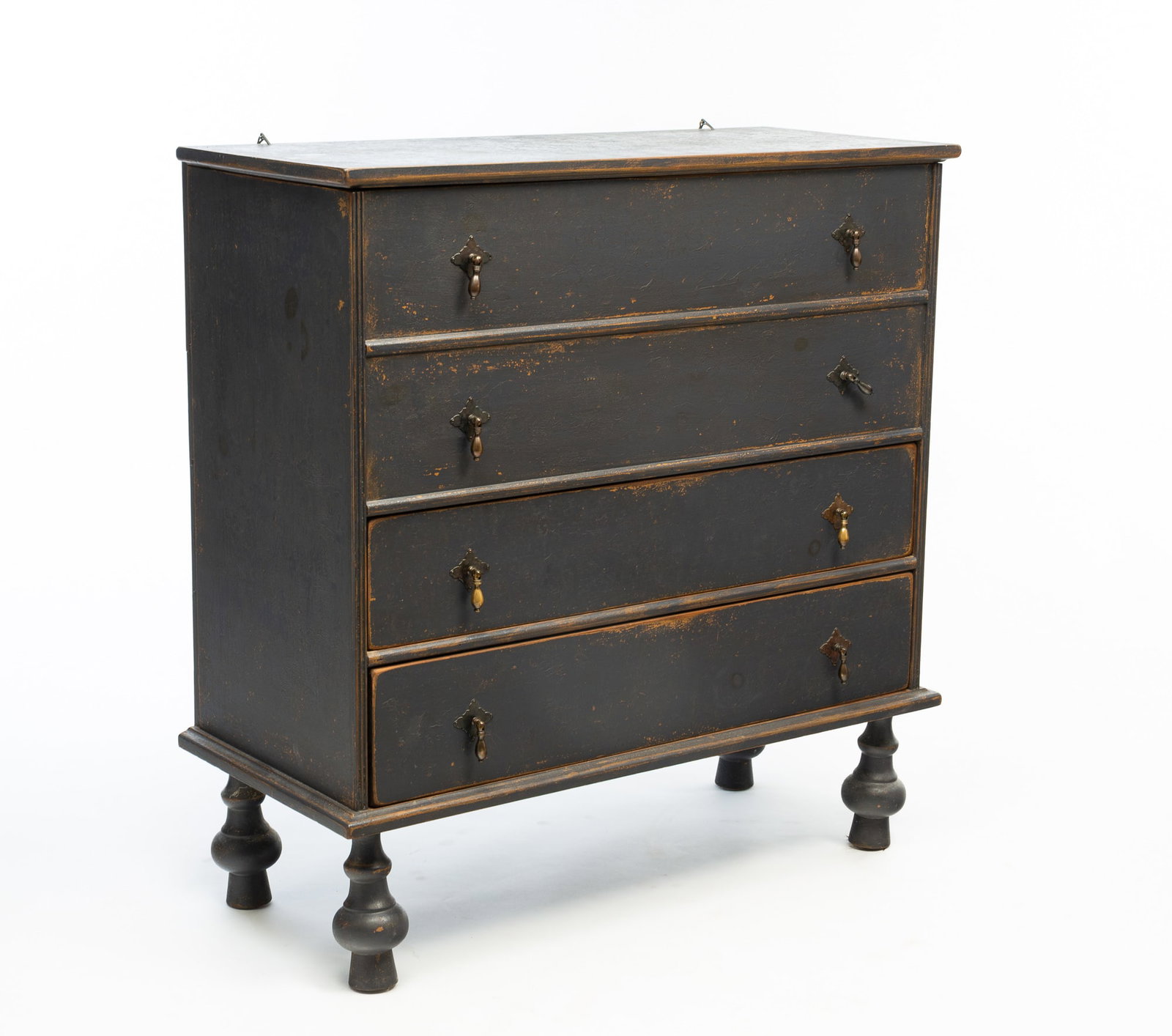 AMERICAN WILLIAM AND MARY STYLE BLUE-GREY PAINTED PINE MULE CHEST.: American, Contemporary. Pine. One-board lid with routed edge and staple hinges, deep interior well, two false drawer fronts over two dovetailed drawers, turned legs, distressed blue-grey paint and tea